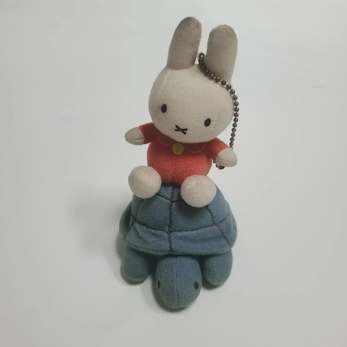 Classic cartoon rabbit character Miffy vintage props and goods doll s figurine gacha keyring