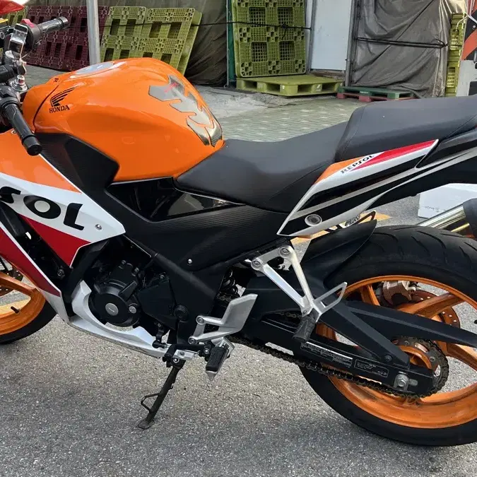 CBR300R