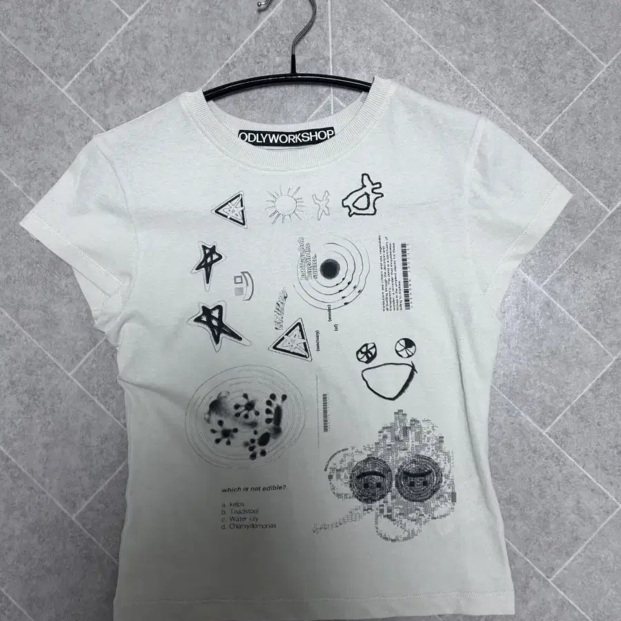 오들리워크샵 Silt Multi Graphic Baby Tee