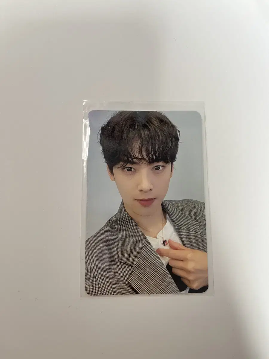 Cha Eunwoo photocard astro Concert Goods Necklace Photocard