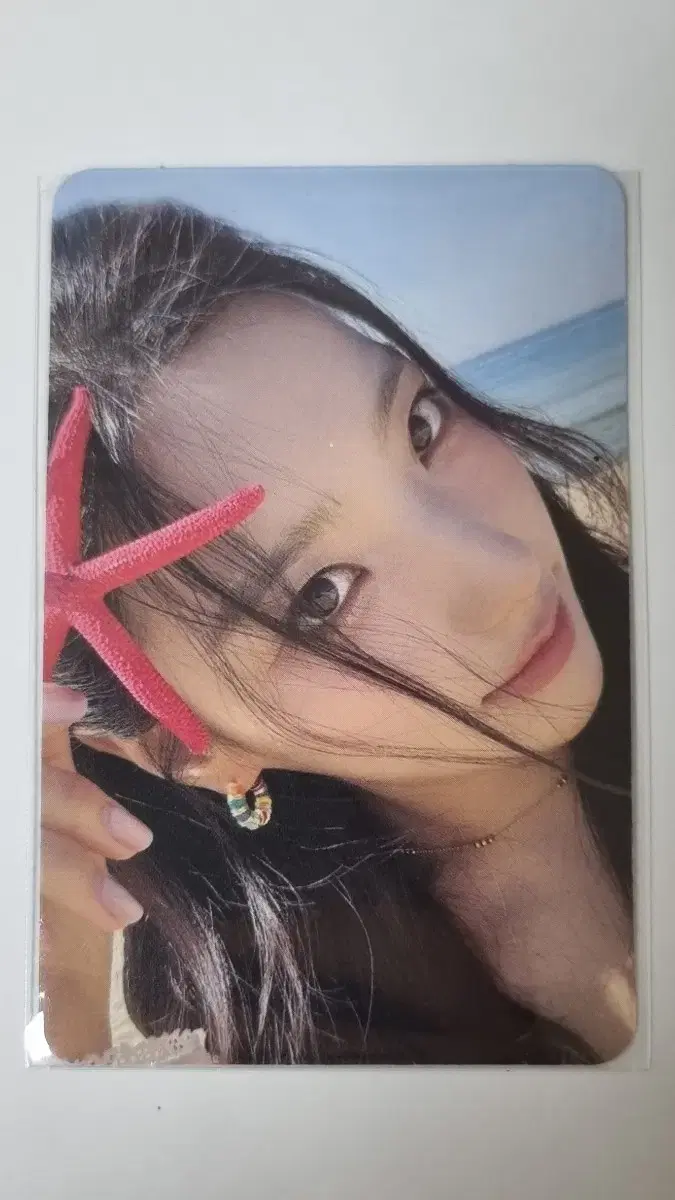 Fromis 9 Photo Exhibition pre-order benefit photocard Saerom