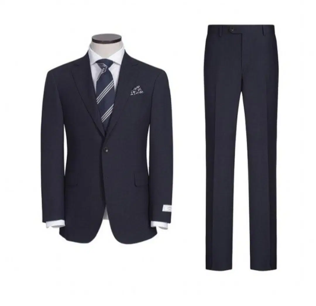 New Cambridge Members' Suit