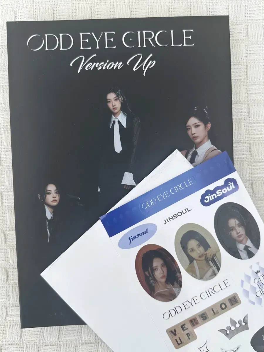 Odd Eye Circle Version Up Unsealed Album WTS