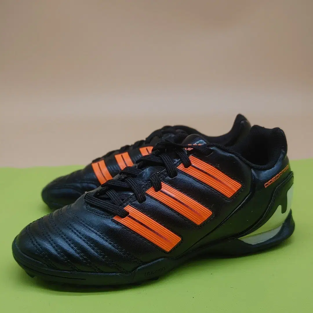 adidas Predator Kids' Futsal Shoes 210