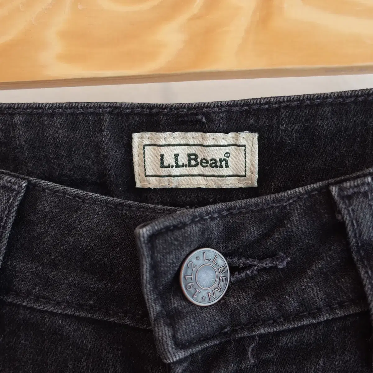 L.L.Bean 엘엘빈 흑청 세미 부츠컷 팬츠 (29인치)