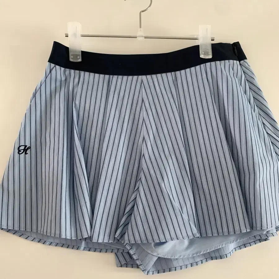 헤더먼트 daddy stripe skirt pants (blue)