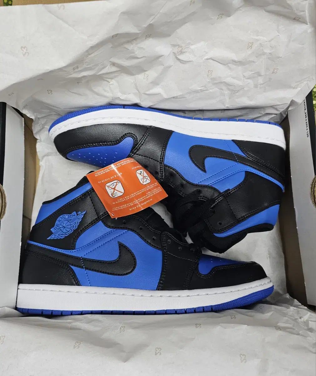 새상품) Air Jordan 1 Mid Black Royal Blue 2