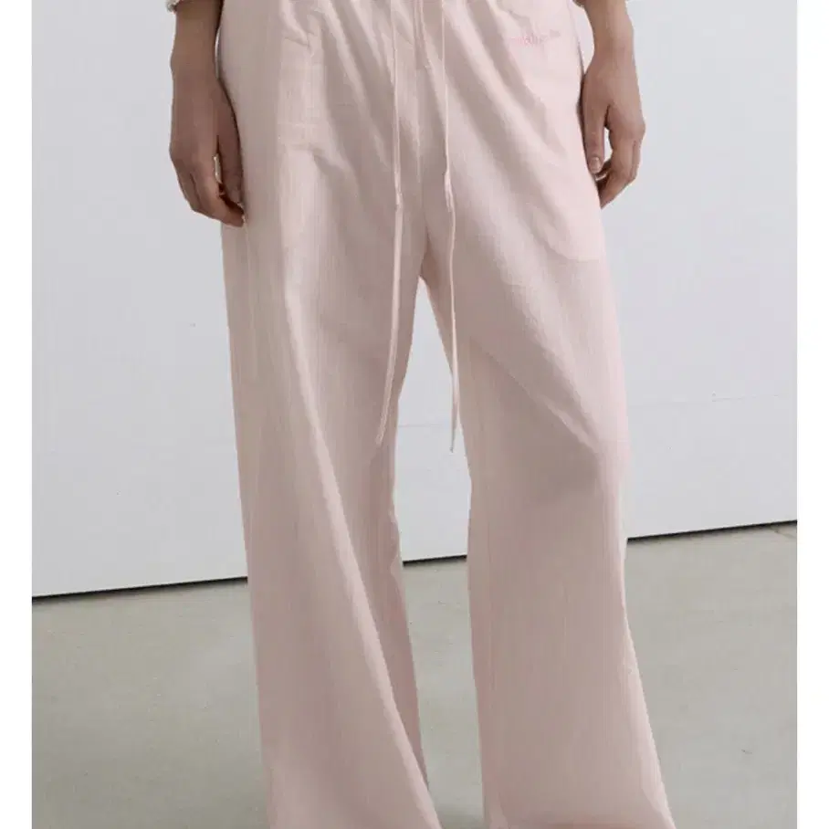 새상품) 오버듀플레어 COTTON SHEER PANTS_BABY PINK