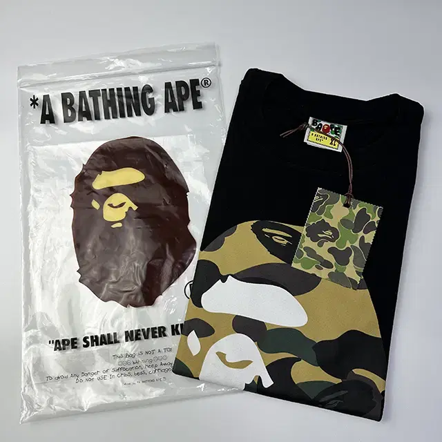 BAPE 1st Camo Big Ape Head Tee 베이프 티셔츠