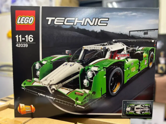 New) LEGO 42039 Technic 24 Hour Race Car