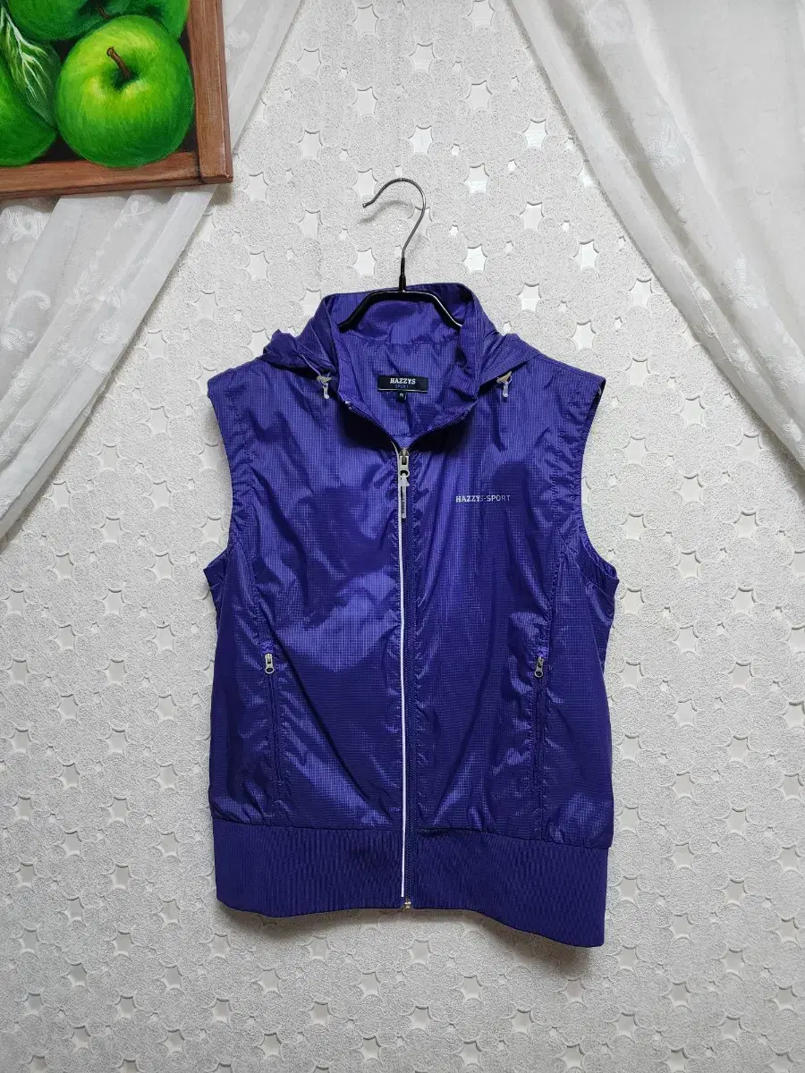 Hedges Hooded Vest 90