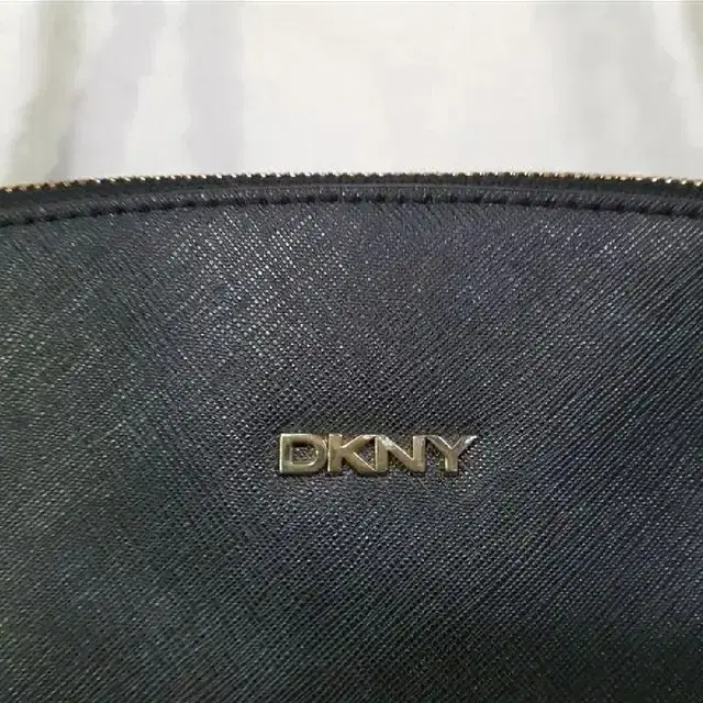 DKNY 숄더백