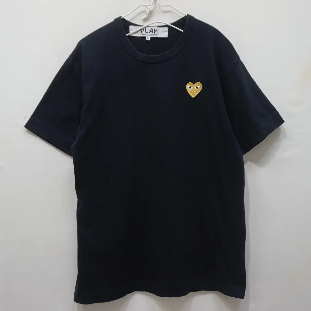 Shop version Comme des Garçons Song Women's M to L / Men's S Round Short-Sleeved Tee Love Bong Bong