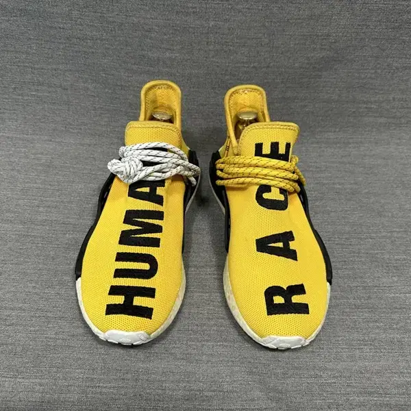 아디다스 퍼렐윌리엄스 HU NMD 운동화/남성(255mm)/s9695