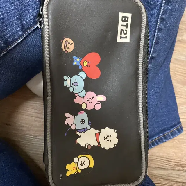 방탄 Bt21 필통