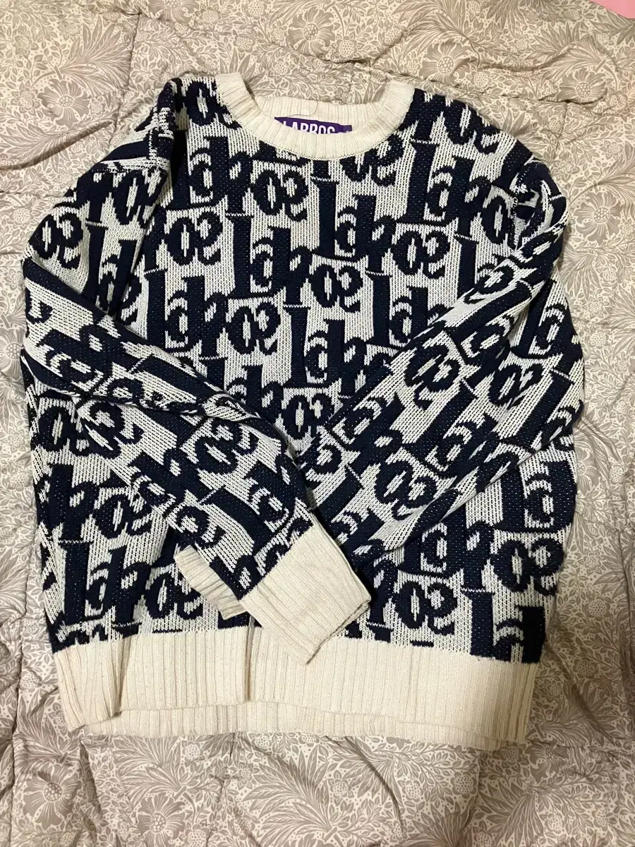 Lavros Logo Knit L