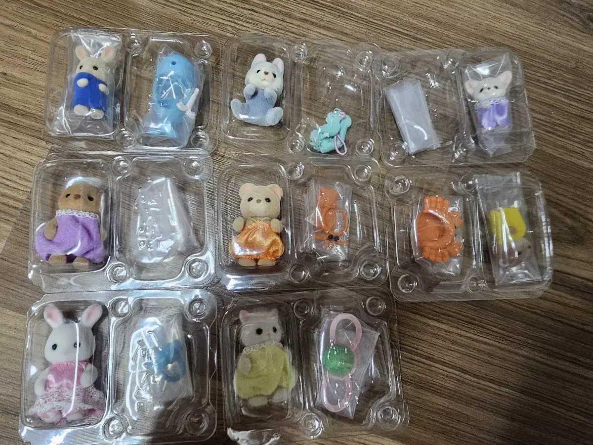 Set of 8 Sylvanian Babybada Blindbags