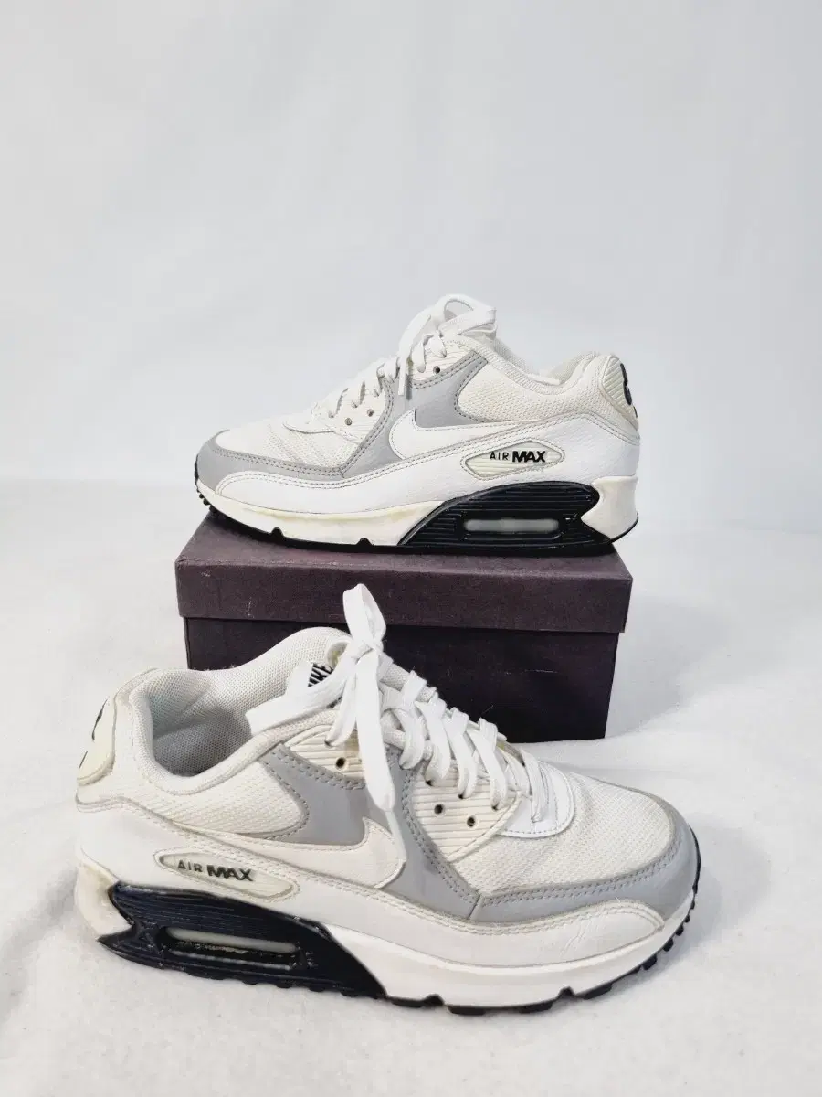 Nike Air Max 90 White Grey Black White Gray 230