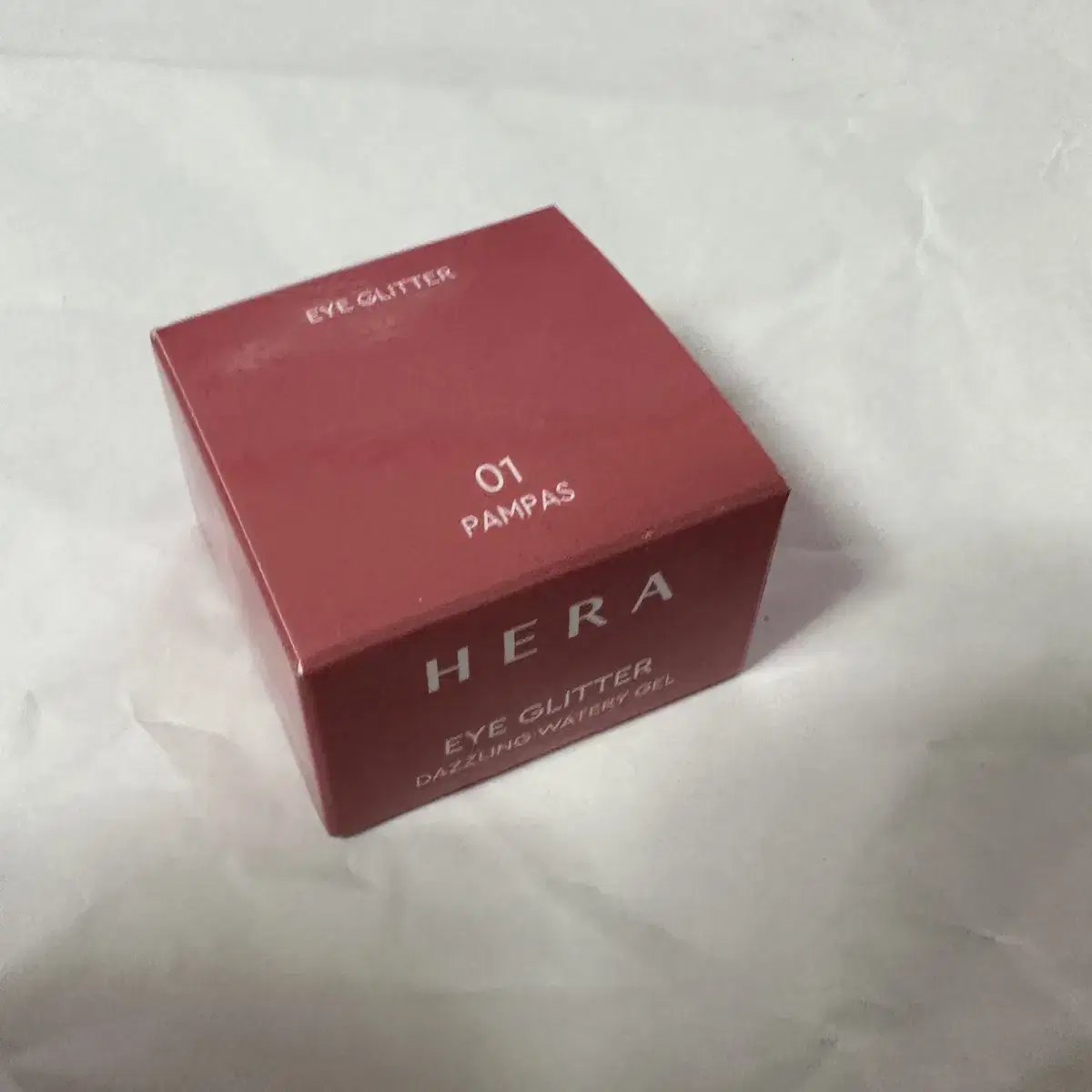 Hera Eyeglitter Pampas sealed New Arrivals (price each)