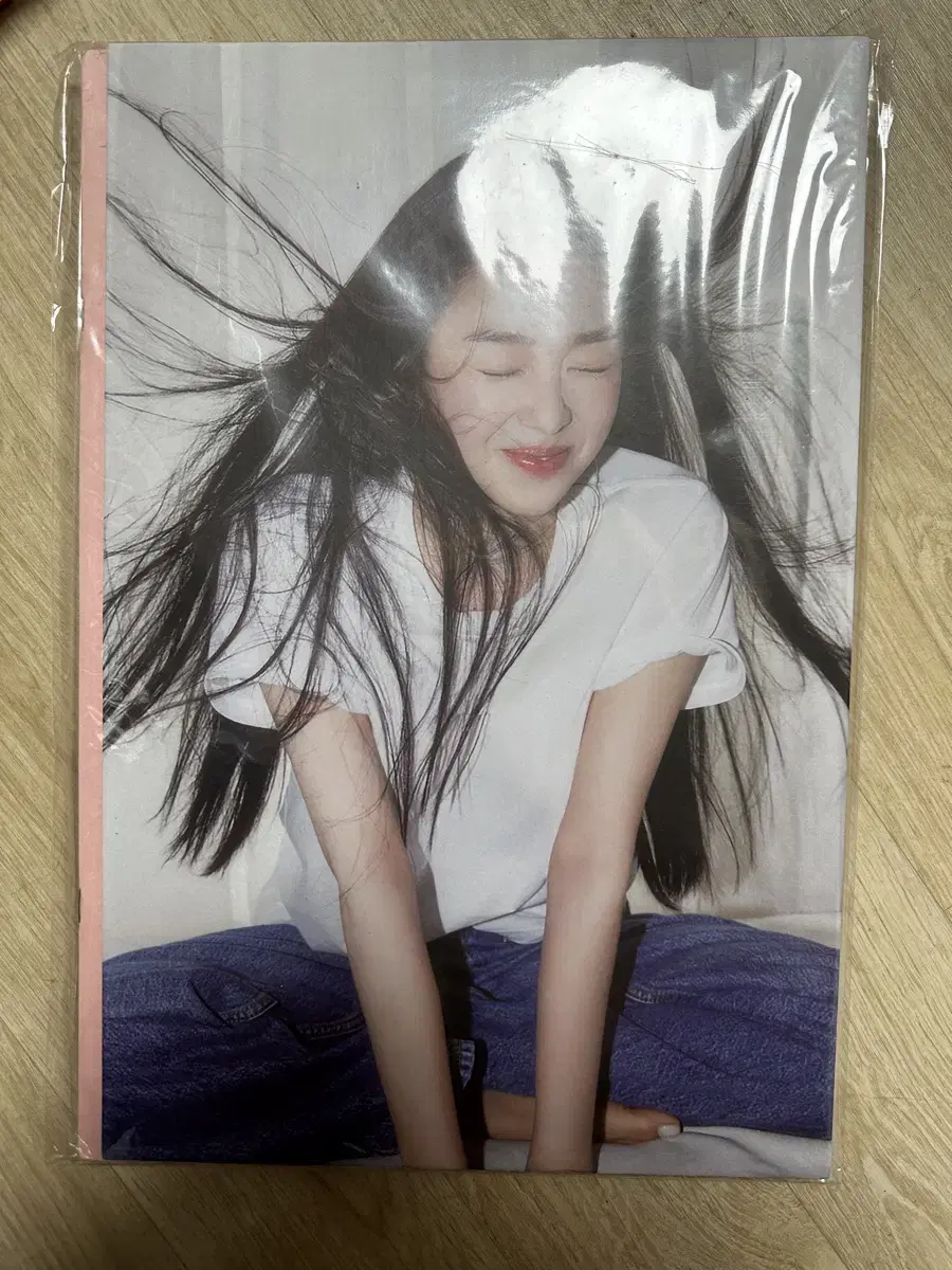 Irene's photography exhibition photobook Exclusive ver.