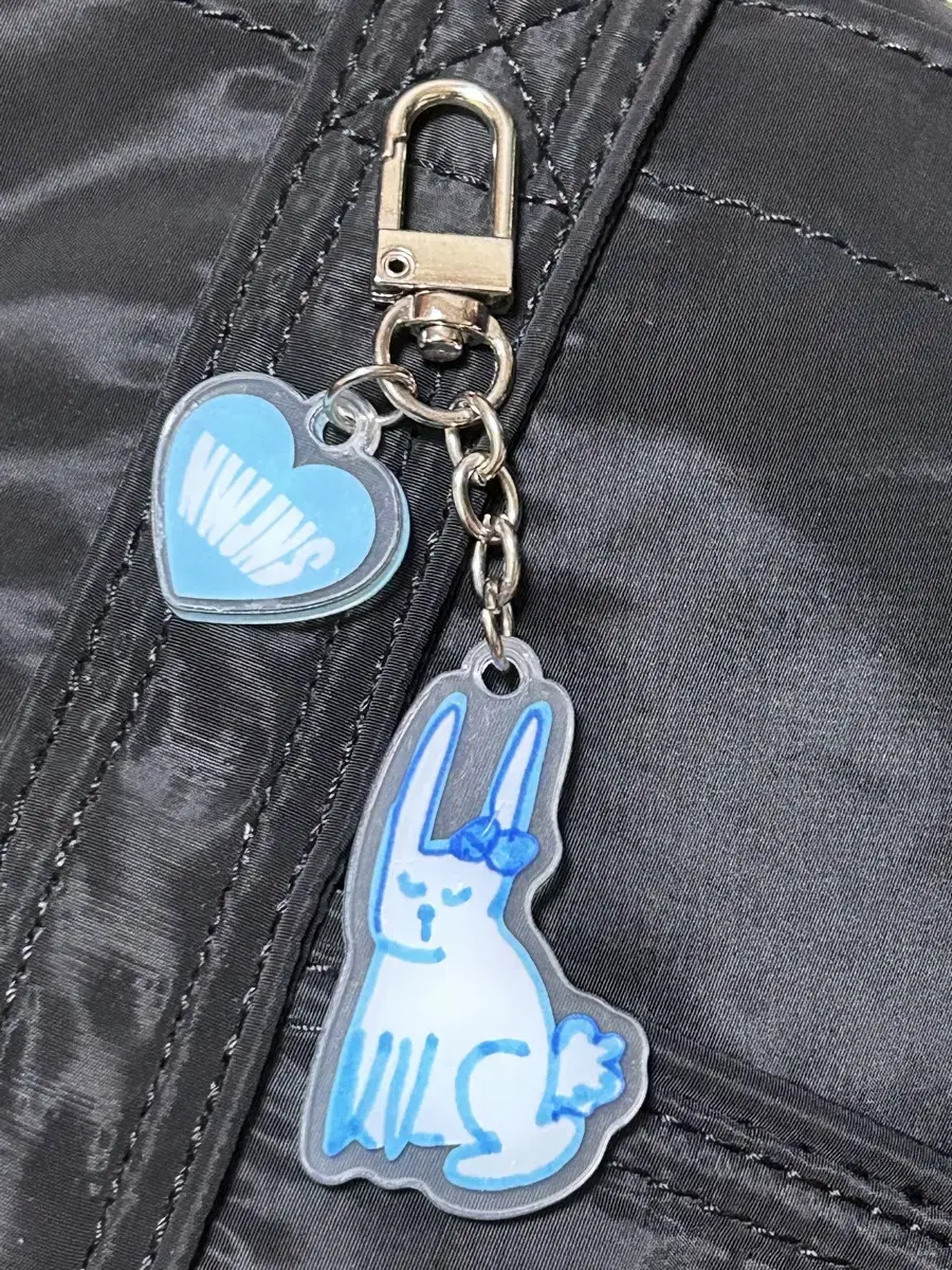 New Jeans danielle acrylic Keyrings