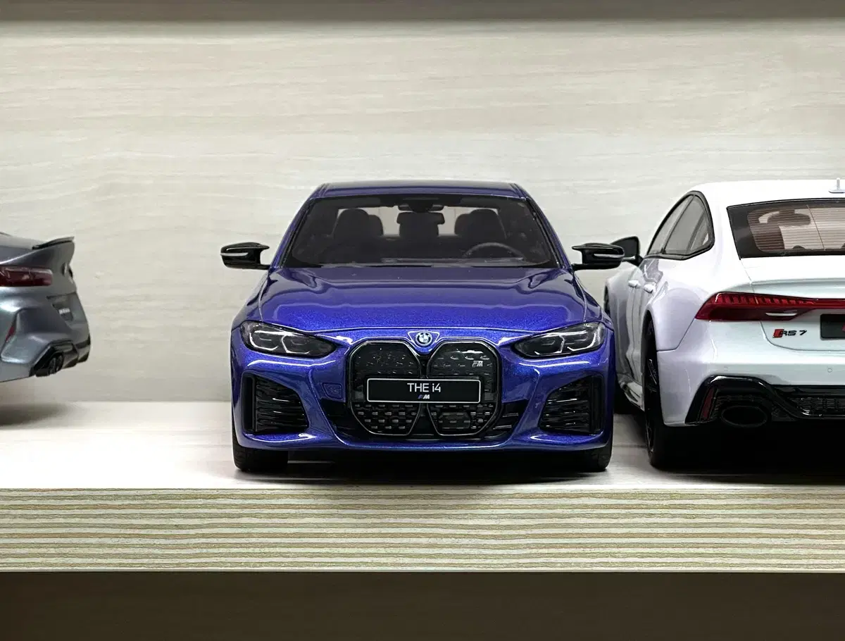 1:18 1/18 다이캐스트 레진 오또모빌 bmw i4 m50