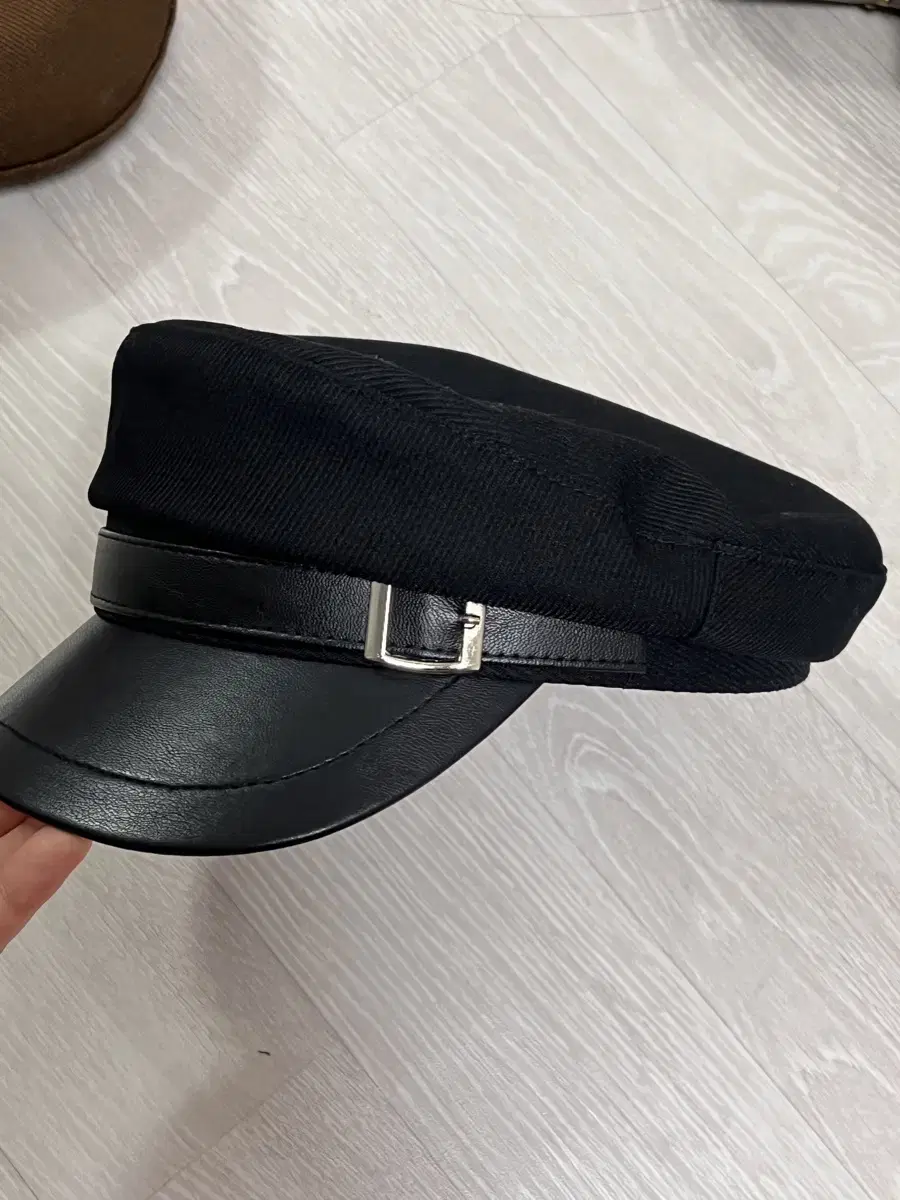 Black hunting cap