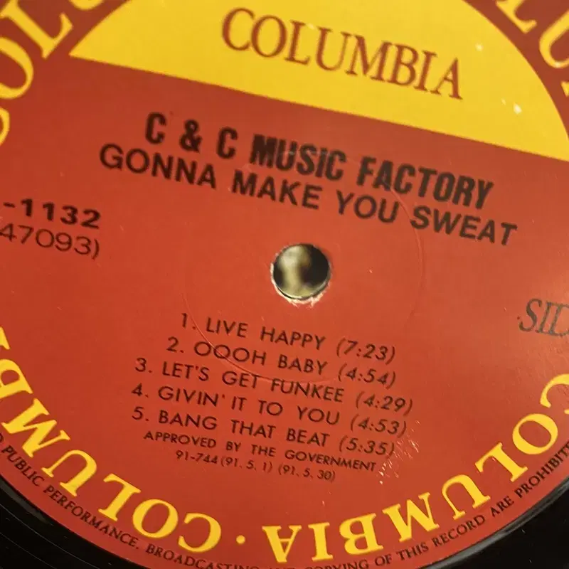 C AND C MUSIC FACTORY  LP / AA2822