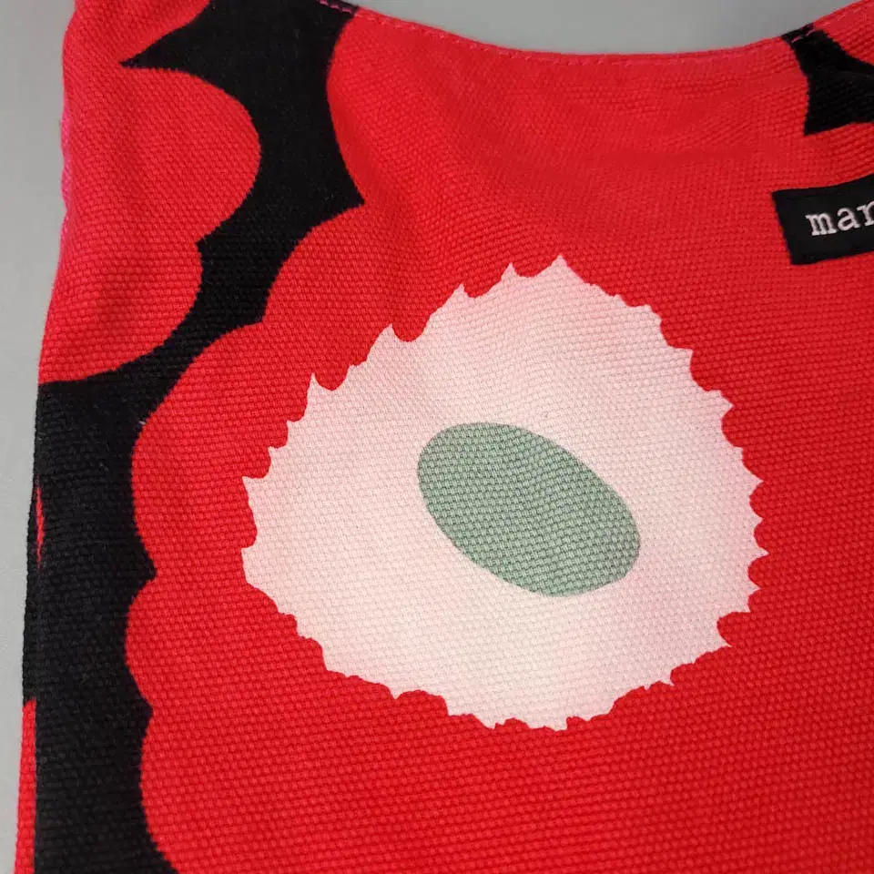 MARIMEKKO 마리메꼬 핑크 레드 플라워패턴 헤비코튼 캔버스 크로스백