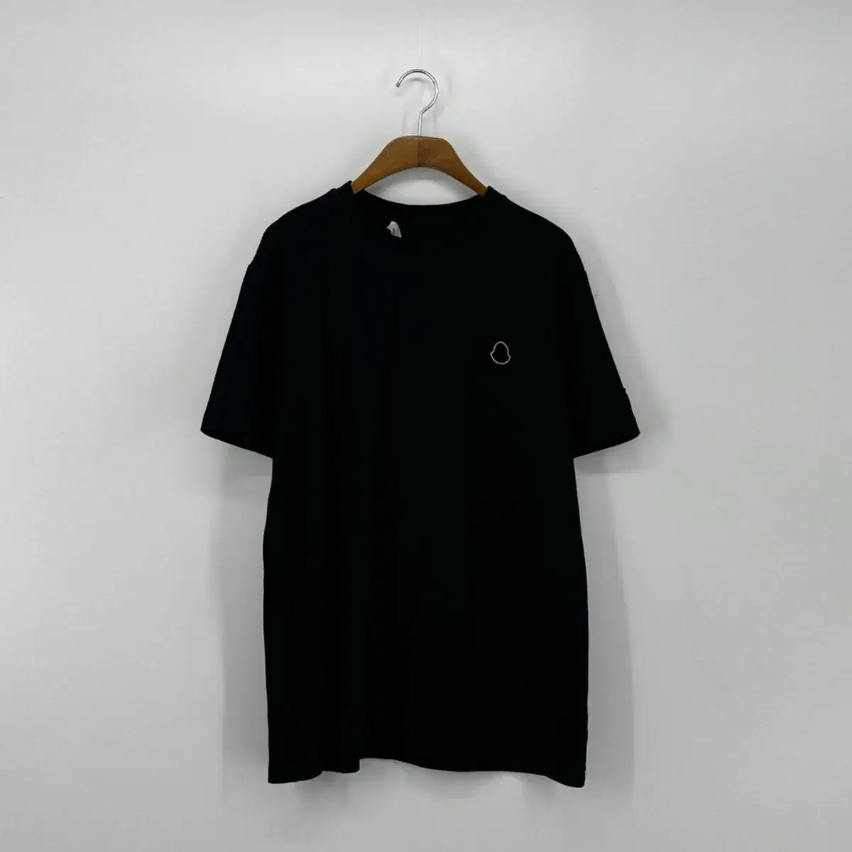 Moncler Logo Short Sleeve T-Shirt in 3XL size / NAVY