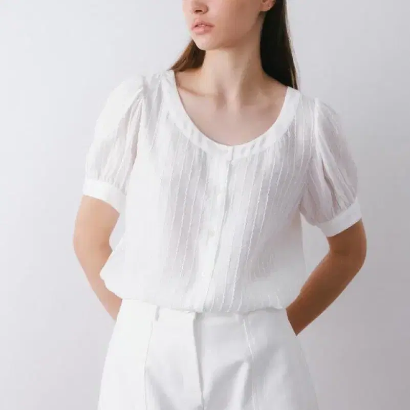 타낫 T/T Lace chiffon blouse (white)