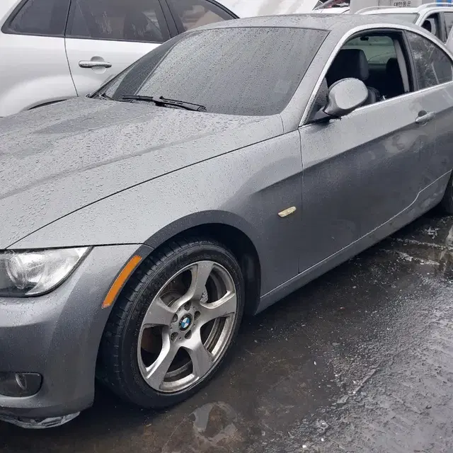 bmw e92 328xi  차량 부품 판매합니다