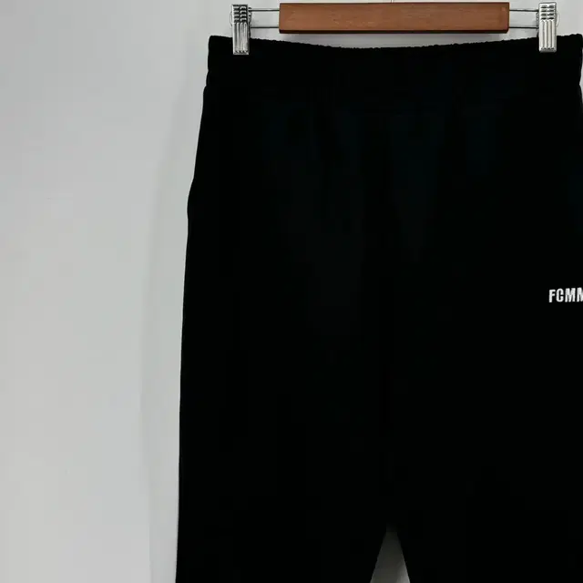 FCMM 트레이닝 팬츠 츄리닝 (L size / BLACK)