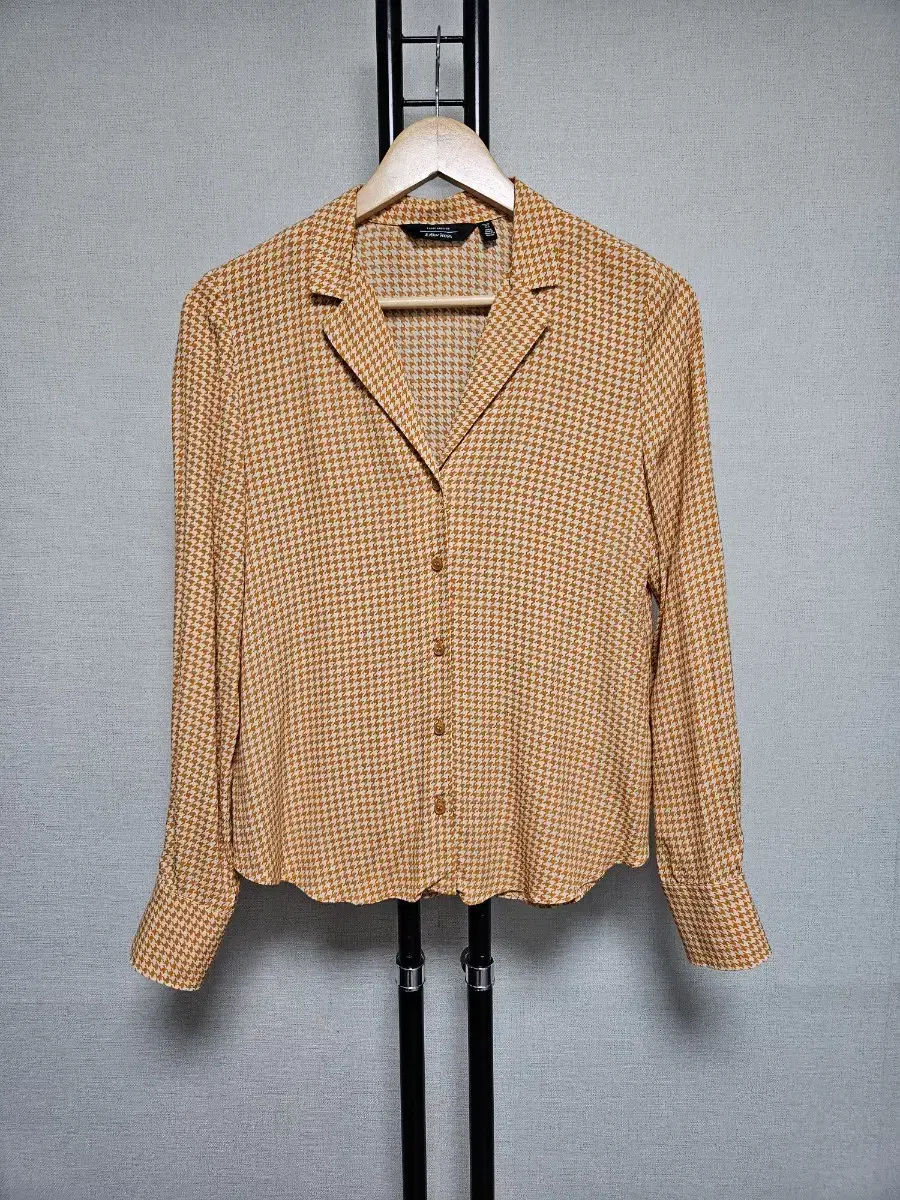 34(55-Slim66) Anne Arundel Stories Houndstooth Button Blouse