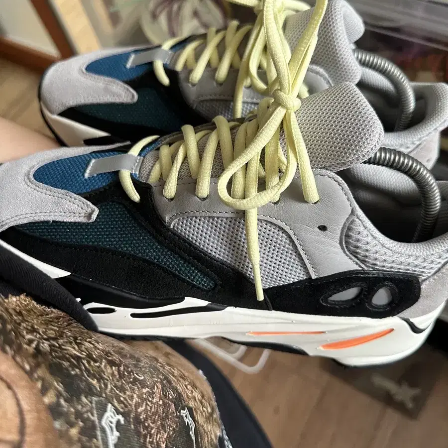 Adidas Yeezy Boost 700 2021/2022