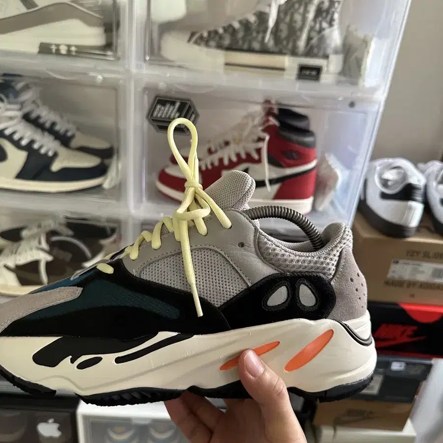 Adidas Yeezy Boost 700 2021/2022