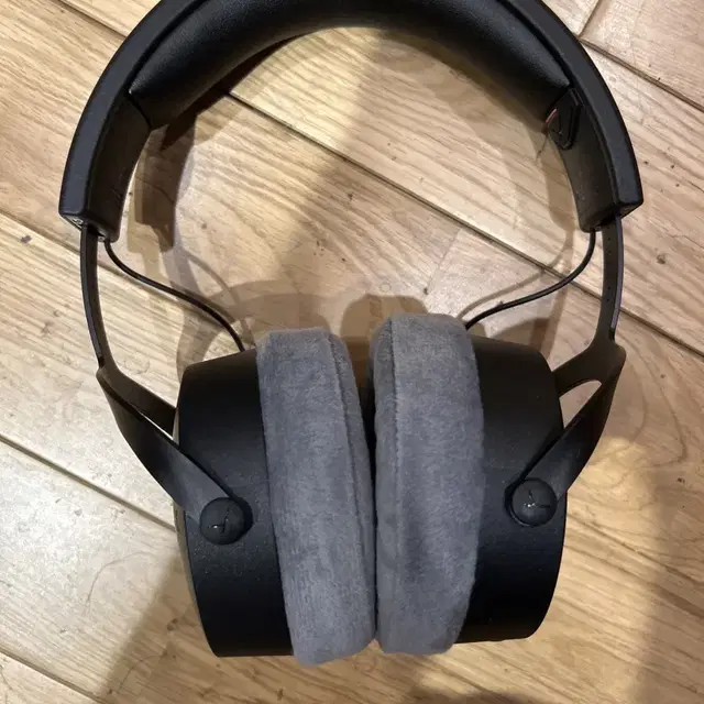 Beyerdynamic DT-700 Pro X