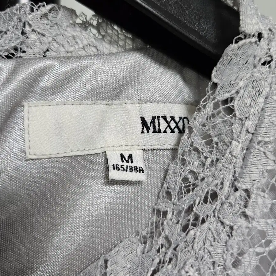 M 미쏘 MIXXO 플라워 레이스 원피스