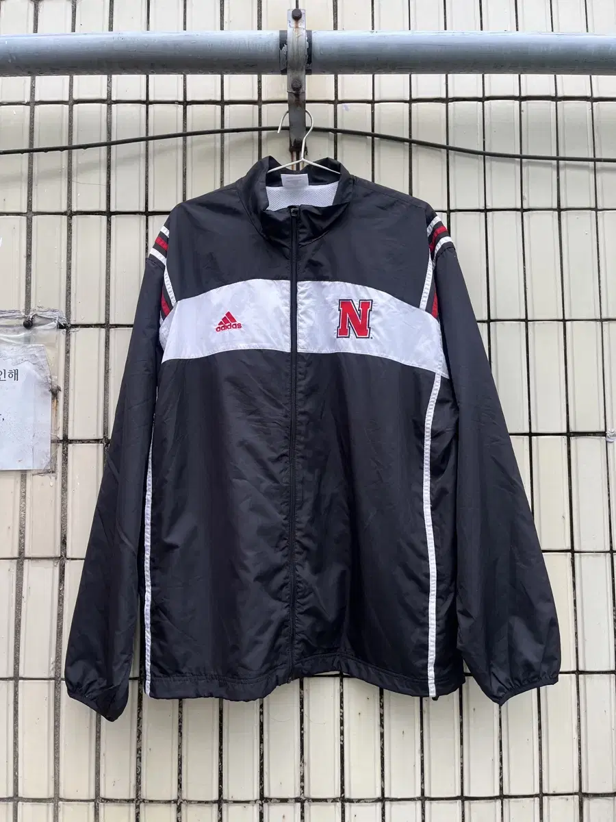 [XL] Adidas Old School Nebraska Windbreaker