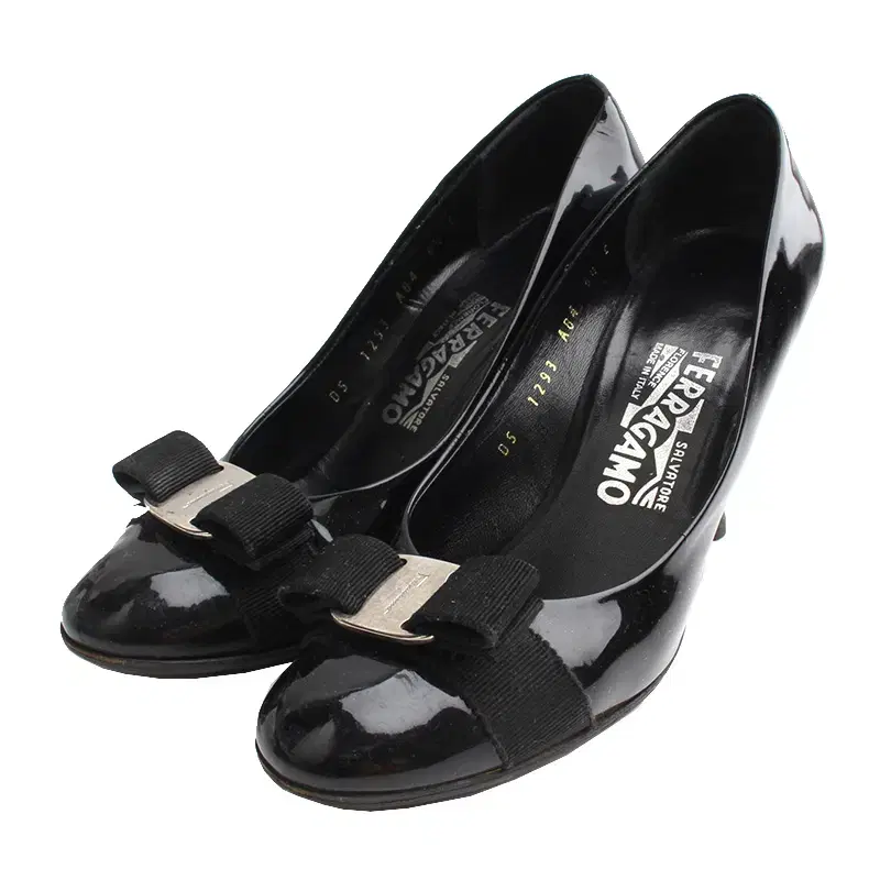 Ferragamo Black Barra Fei-dant Pumps 6 vahn C