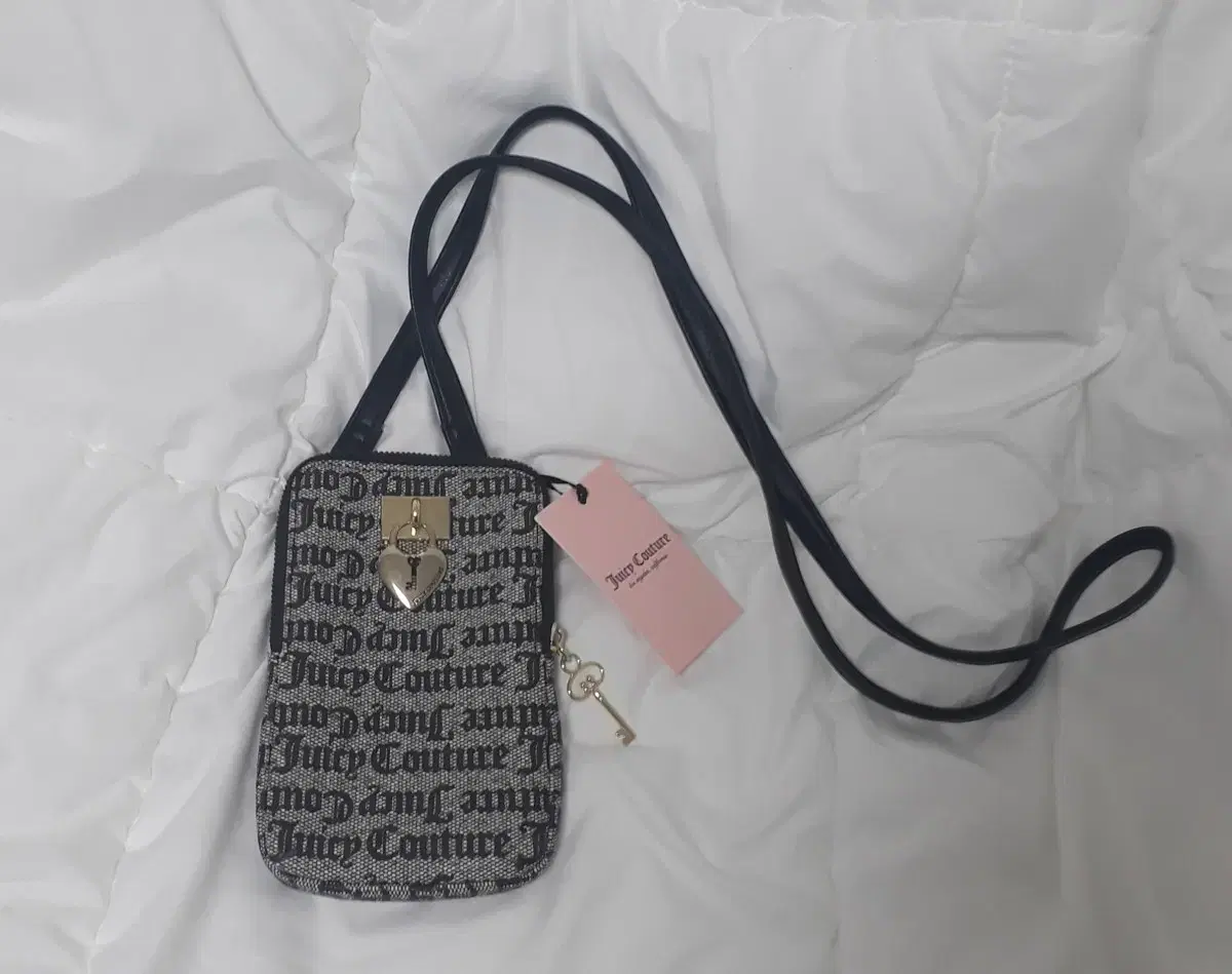 Juicy Couture Heart Chain key Key Bag Small Y2K Crossbody Bag Vintage Gyaru