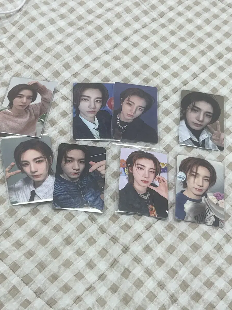 BoaNextDoor leehan photocard sells in bulk!