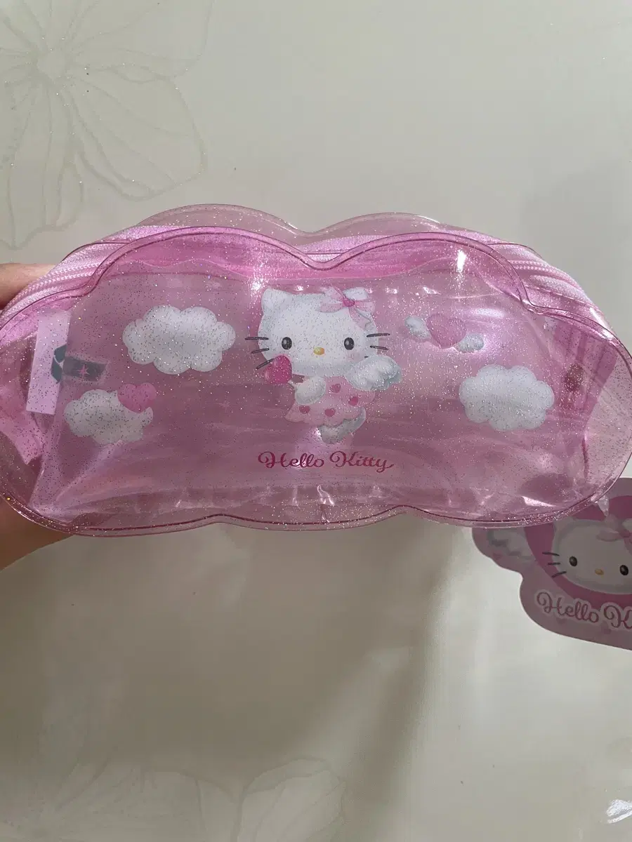 Hello Kitty Cloud Pow / Overly Pretty Stock1