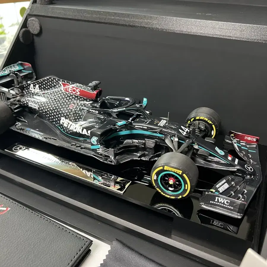 아말감 Mercedes-AMG F1팀 W11 1:18 다이캐스트