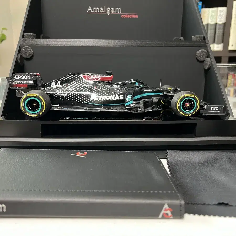 아말감 Mercedes-AMG F1팀 W11 1:18 다이캐스트