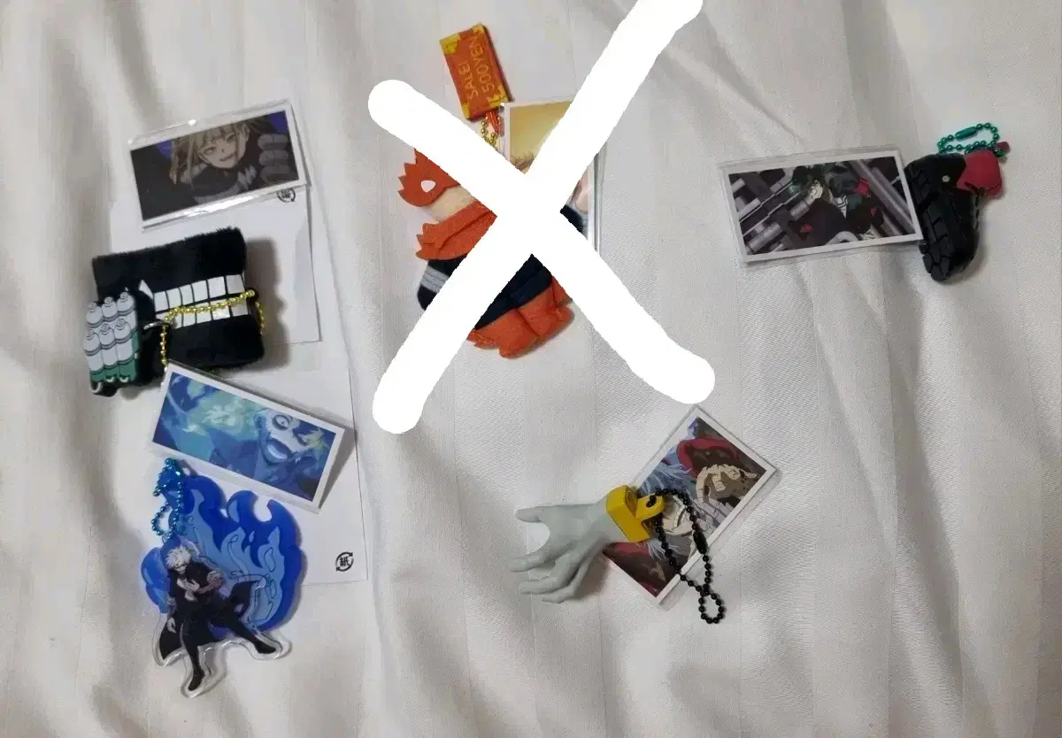 Hiroaka USJ keyring (Darby, Endeavor, Hawks, Toga, Deku, Shigaraki)