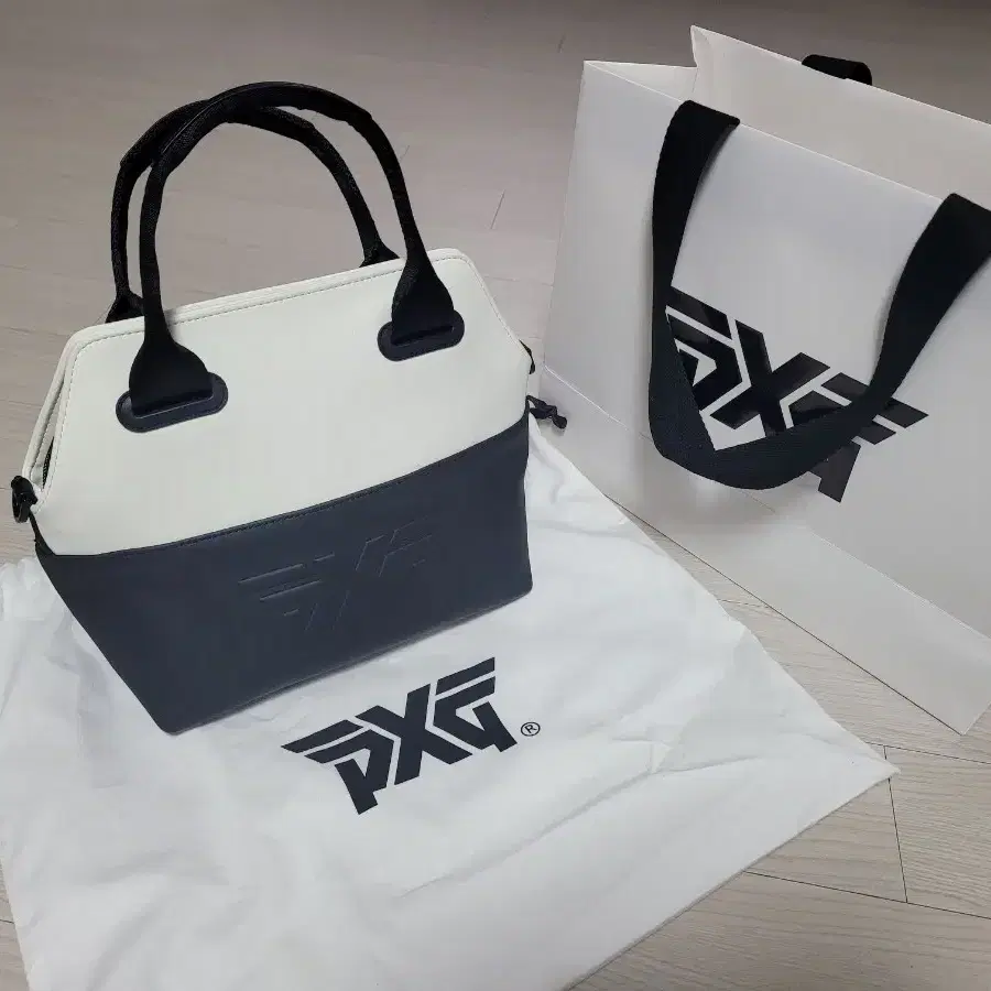 PXG 여성 핸디백,필드핸디백,가방 판매 신품급