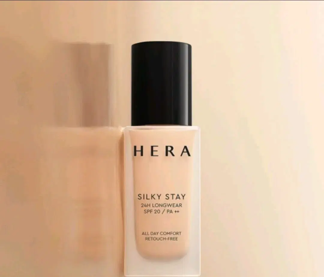 HERA Silky Stay Foundation