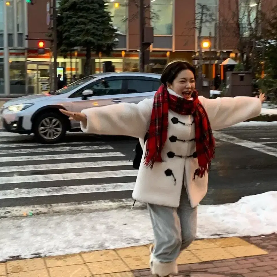 구해요)위아썸 양털 떡볶이 코트