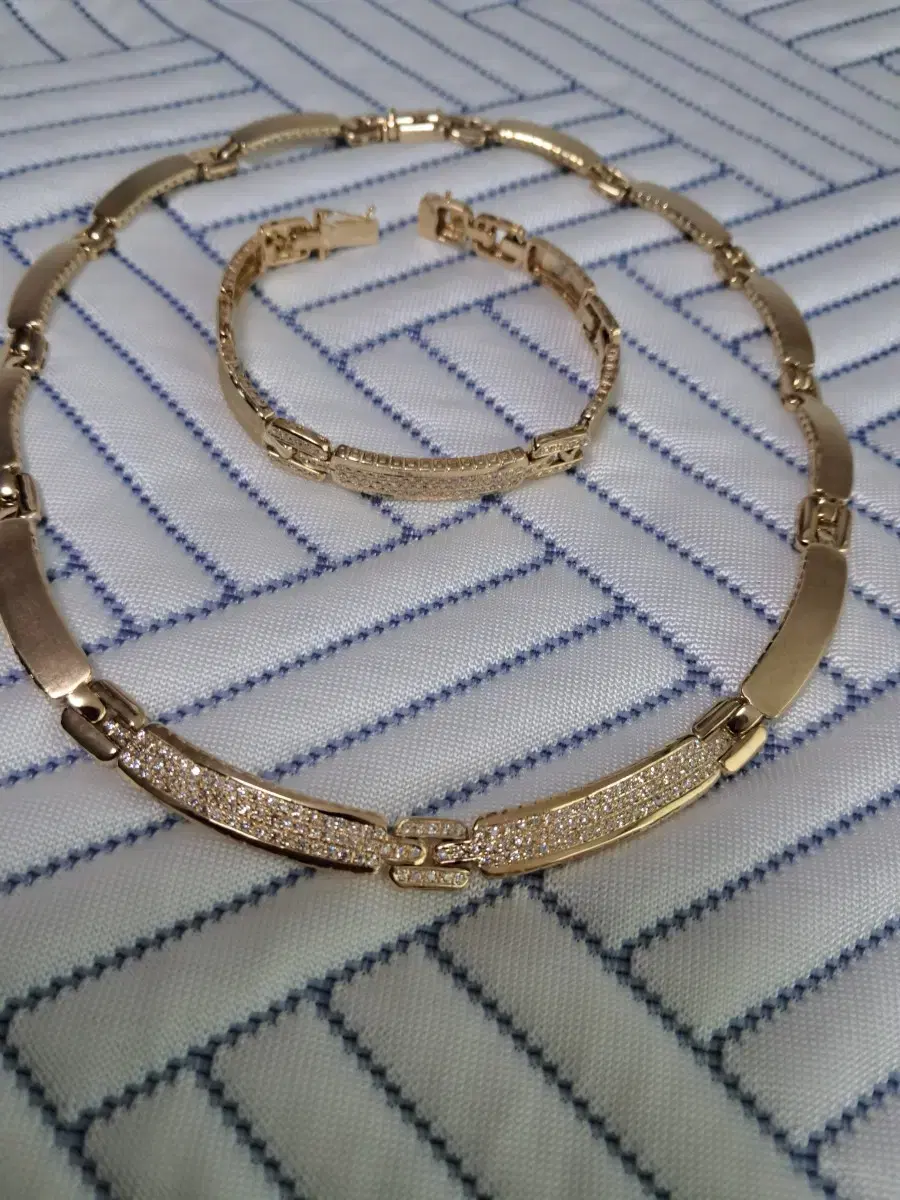 14K Necklace Bracelet Set15.17